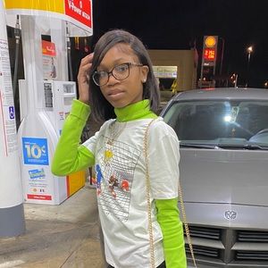 Meet your Posher, Laclaire